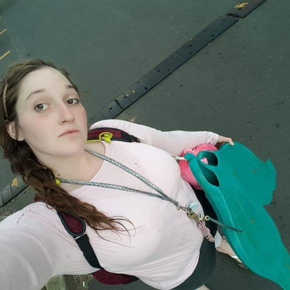 Meet your Posher, Chris - Picture 5 of 8